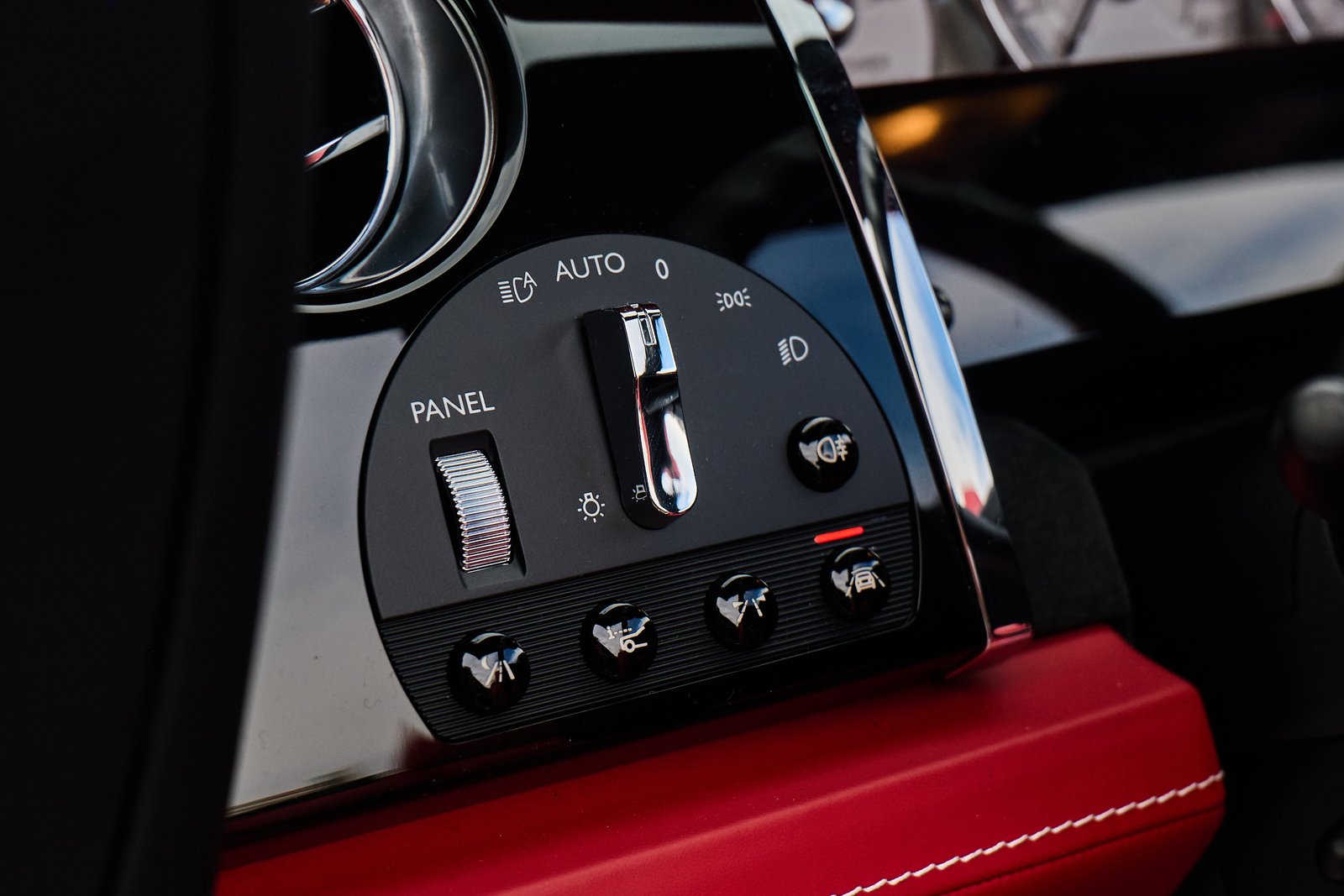 Rolls Royce Dawn — photo 8